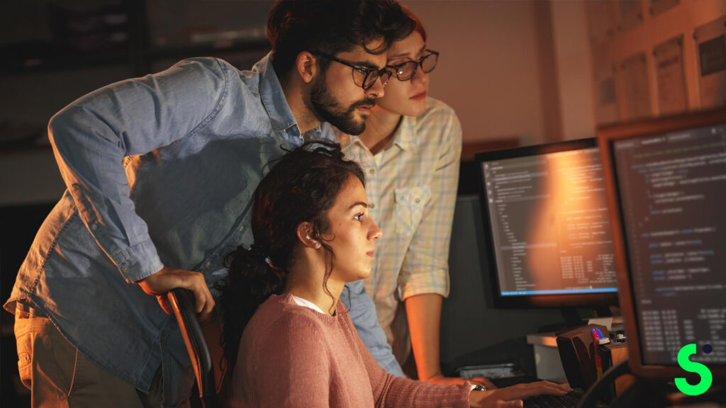 Grados de FP de informática mejor pagados en 2025