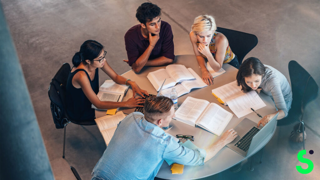 A qué equivale el título de grado medio