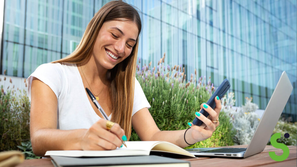 ¿Cómo funciona la FP semipresencial en España?